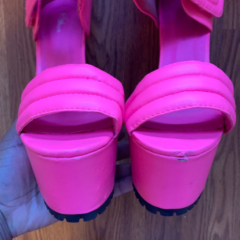 🤘🏾Barbie Pink Platform Gladiator Heels 🤘🏾 - Picture 4 of 8